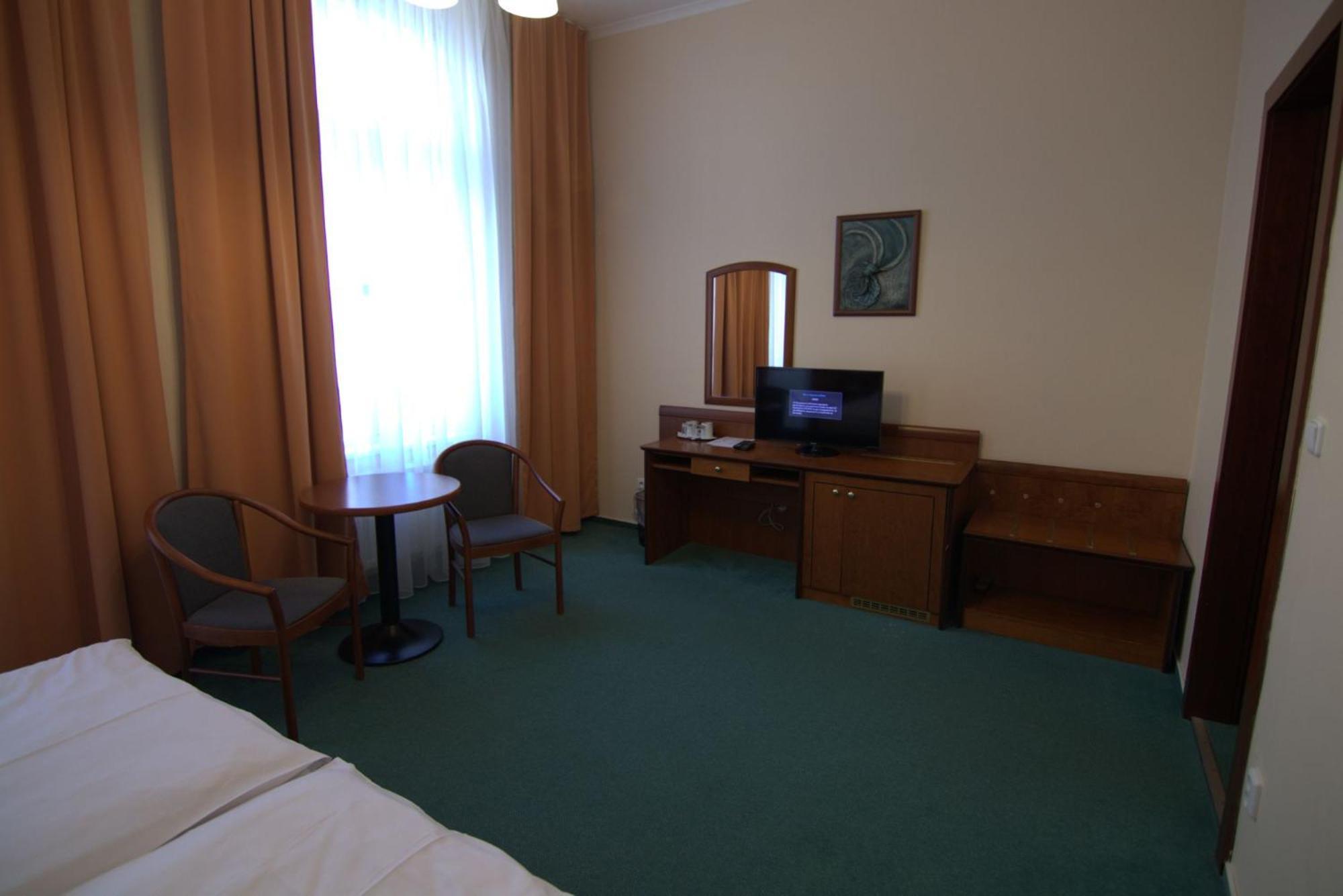 Hotel Westend Marianske Lazne Exterior foto